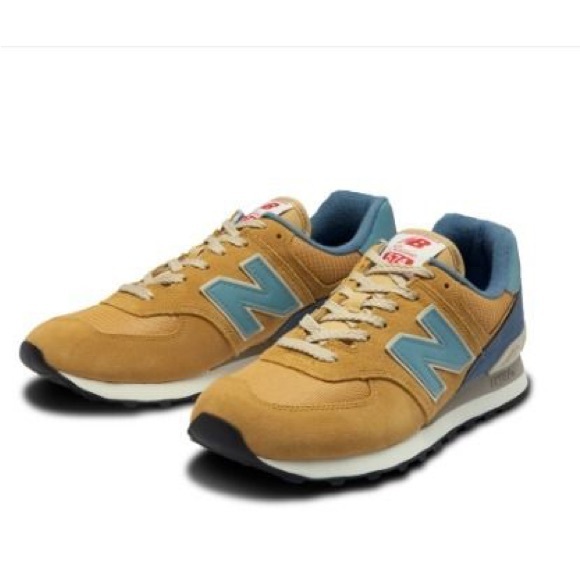New Balance | Unisex Suede Plain Leather Logo Sneakers - Picture 2 of 9